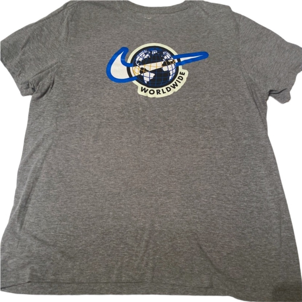 Nike Men’s Gray T-Shirt Size Large Casual , The Nike Tee EUC
